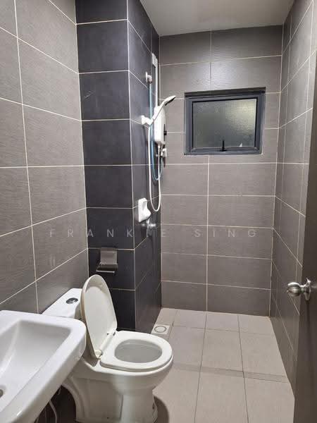 Kondominium untuk Disewa di The Henge - Frankie Sing - Bathroom - PropertyGuru.com.my