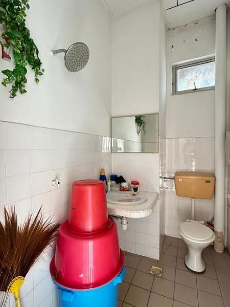 Pangsapuri untuk Dijual di Kasturi - Jesslyn Low - Bathroom - PropertyGuru.com.my