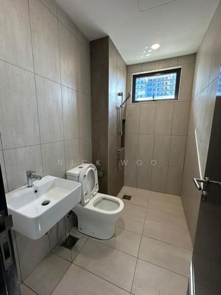Kondominium untuk Dijual di The Vyne - Nick Woo - Bathroom - PropertyGuru.com.my