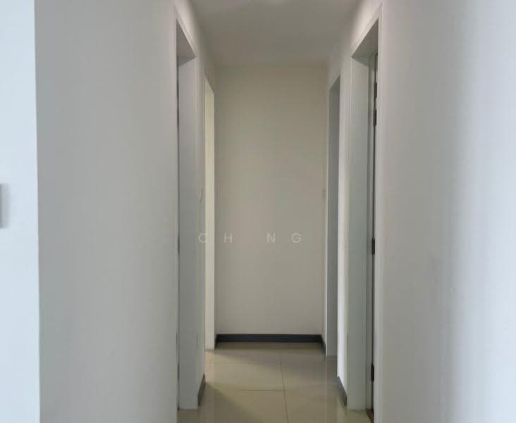 Kediaman Servis untuk Dijual di United Point (Residensi Berpadu) - CH Ng - Corridor - PropertyGuru.com.my