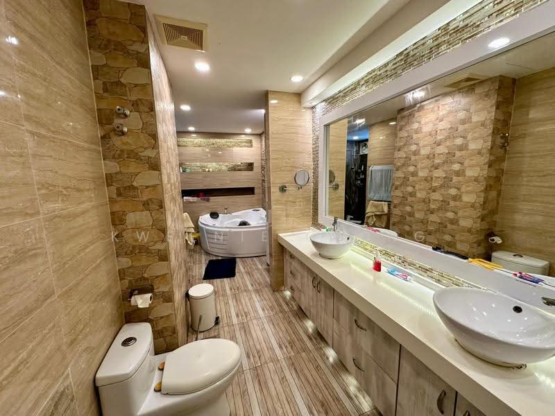 3.5-storey Terraced House for Sale in Duta Suria (Ampang) - Kweenie Chong - Bathroom - PropertyGuru.com.my