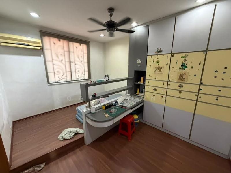 Semi-Detached House for Sale in Bukit Raja (Selangor) - Roger Phang - Study - PropertyGuru.com.my