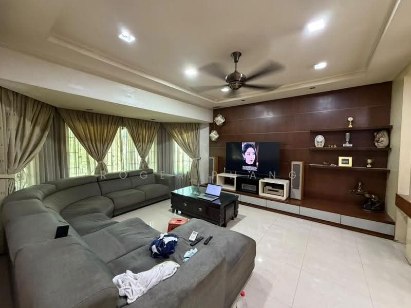 Semi-Detached House for Sale in Bukit Raja (Selangor) - Roger Phang - Living Room - PropertyGuru.com.my