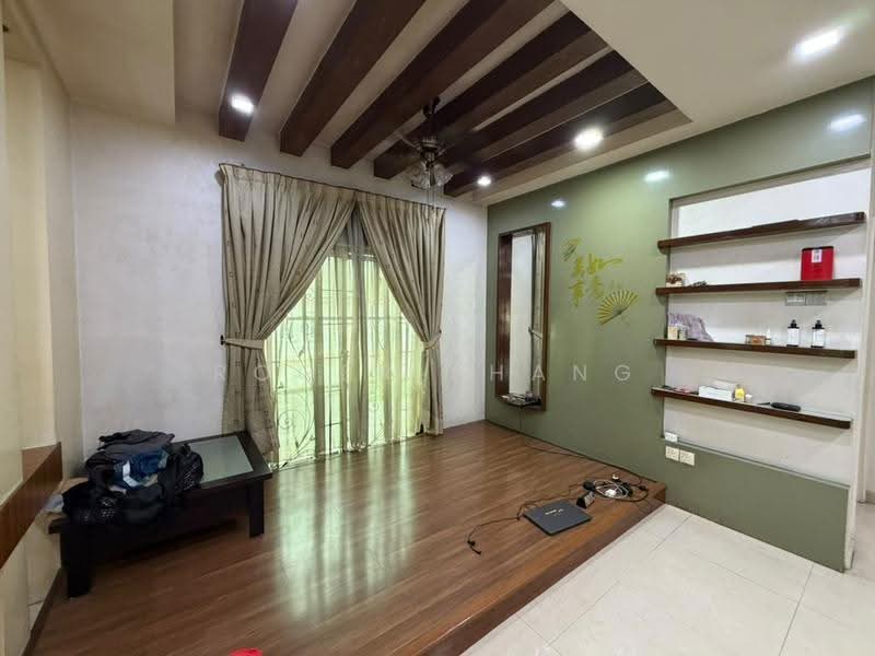 Semi-Detached House for Sale in Bukit Raja (Selangor) - Roger Phang - Living Room - PropertyGuru.com.my