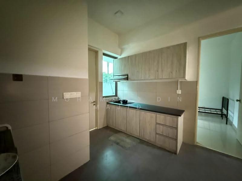 3-storey Terraced House for Sale in Cyberjaya (Selangor) - Mohammad Din Majid - Kitchen - PropertyGuru.com.my