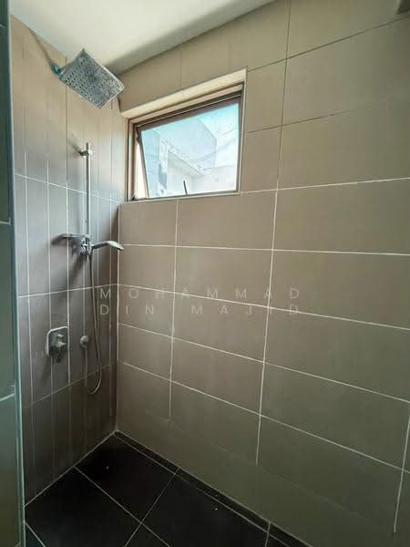 3-storey Terraced House for Sale in Cyberjaya (Selangor) - Mohammad Din Majid - Bathroom - PropertyGuru.com.my