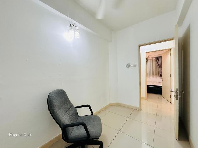 Kediaman Servis untuk Disewa di Tiara Mutiara / The Crown - Eugene Goh - 2nd Room - PropertyGuru.com.my
