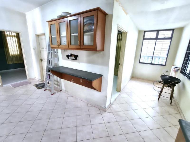 Rumah Berkembar untuk Dijual di Taman Megah Ria (Masai) - Karl Lim - Kitchen - PropertyGuru.com.my