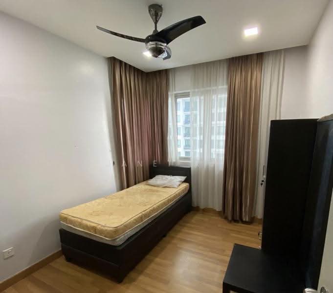 Kediaman Servis untuk Dijual di Garden @ One South - Janet Au - Bedroom - PropertyGuru.com.my