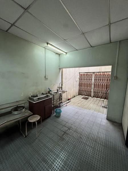 Kedai / Pejabat untuk Disewa di Taman Tasek Jaya (Ipoh) - Joseph Wong - Kitchen - PropertyGuru.com.my