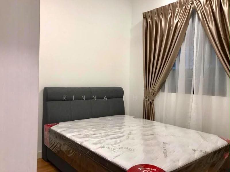 Service Residence for Sale at V Residence 2 @ Sunway Velocity - Rinna Khoo - Bedroom - PropertyGuru.com.my
