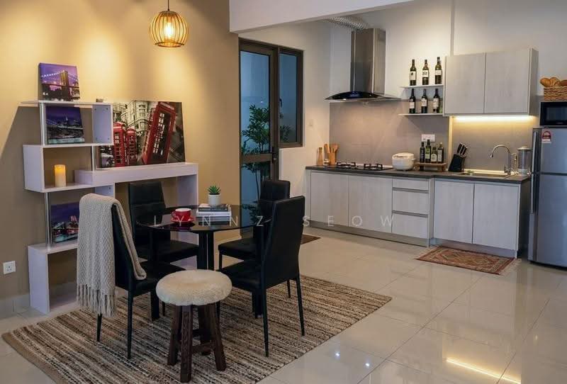 Condominium for Rent at Skycube - Lynnz Seow - Dining Room - PropertyGuru.com.my