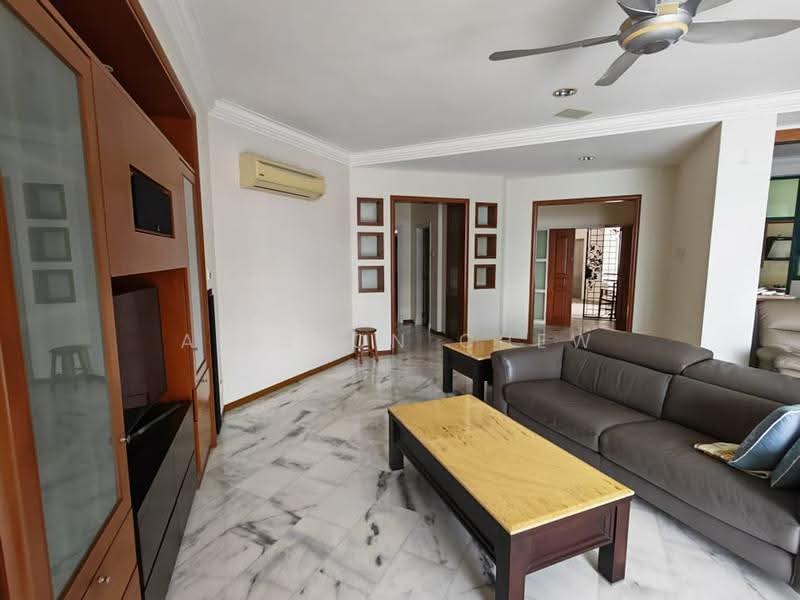 Kondominium untuk Disewa di Sri Golden Bay Condominium - Alisson Chew - Living Room - PropertyGuru.com.my