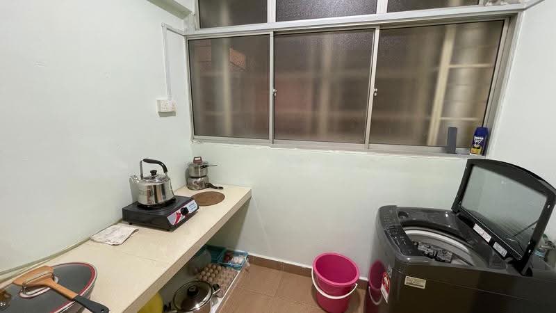 Condominium for Sale at 1 Petaling - Lesley Chik - Kitchen - PropertyGuru.com.my
