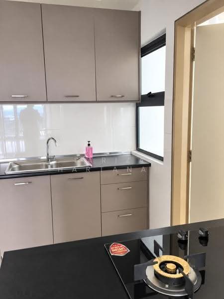 Kediaman Servis untuk Dijual di Suria Residence - Sariza Hartanah - Kitchen - PropertyGuru.com.my