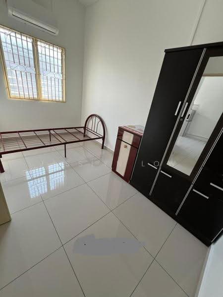 1-storey Terraced House for Rent in Taman Seri Krubong (Krubong) - Jesslyn Low - Bedroom - PropertyGuru.com.my