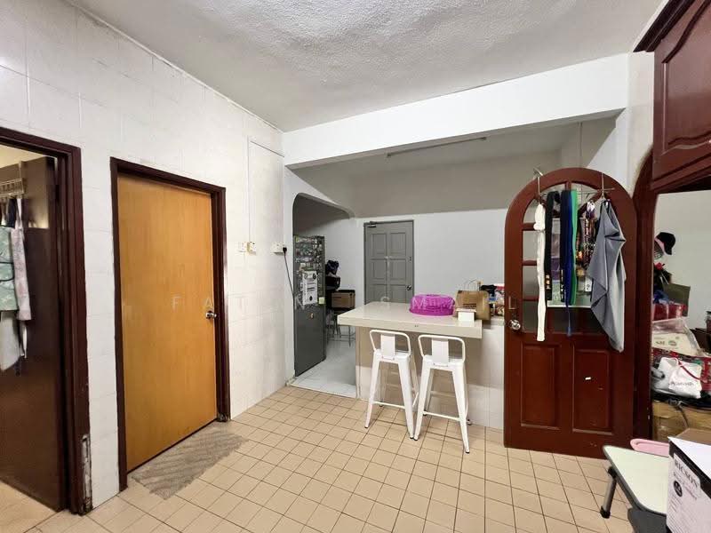 2.5-storey Terraced House for Sale in Ampang Jaya (Ampang) - Fatin Ismail - Kitchen - PropertyGuru.com.my