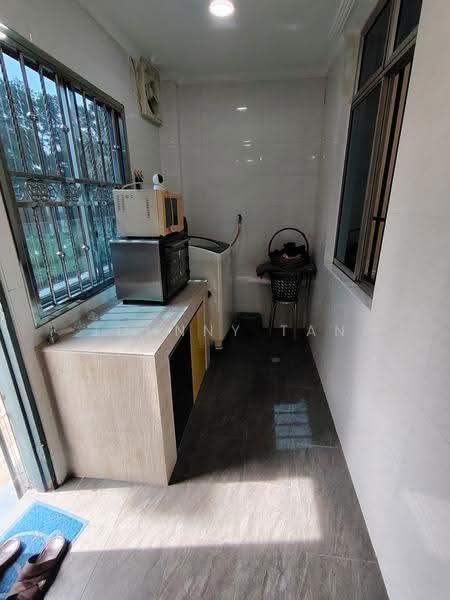 2-storey Terraced House for Sale in Taman Desa Tebrau (Tebrau) - Johnny Tan - Kitchen - PropertyGuru.com.my