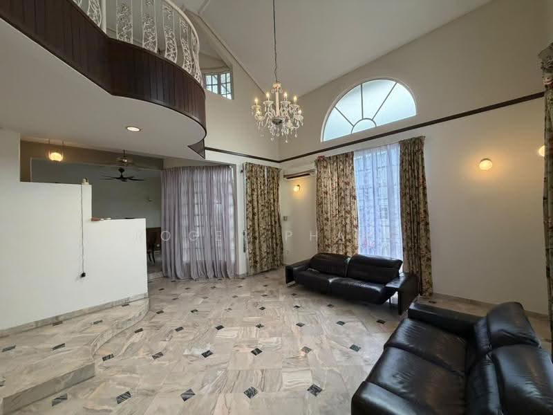 Rumah Banglo untuk Disewa di Usj 5 (Subang Jaya) - Roger Phang - Living Room - PropertyGuru.com.my