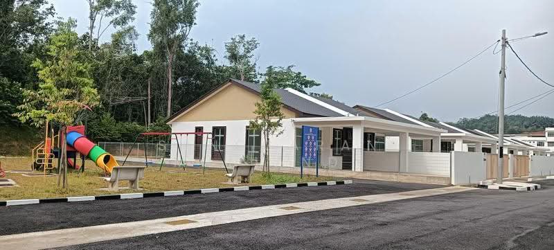 Rumah Berkembar untuk Dijual di Rumah Berkembar Setingkat Di Baling, Kedah (Baling) - Sanggaran Muniandy - Exterior - PropertyGuru.com.my