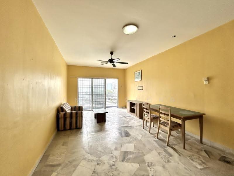 Apartment for Sale at PD Marina World Resort - Connie Chong - Living Room - PropertyGuru.com.my