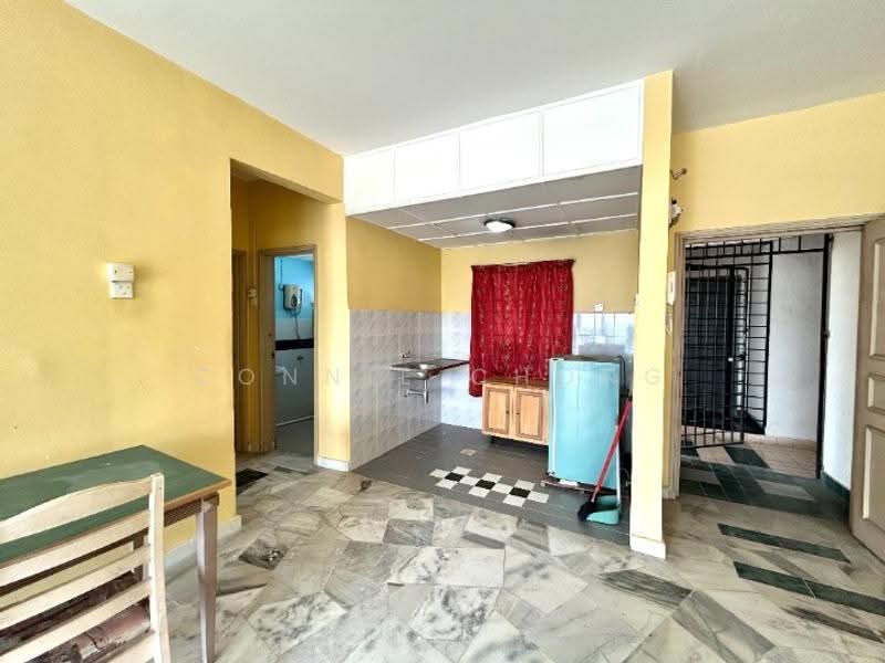 Apartment for Sale at PD Marina World Resort - Connie Chong - Kitchen - PropertyGuru.com.my