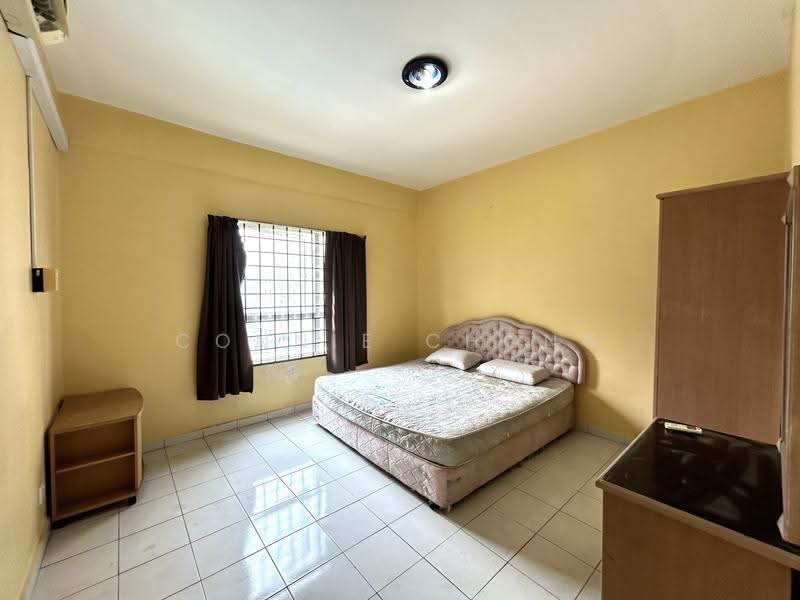 Apartment for Sale at PD Marina World Resort - Connie Chong - Bedroom - PropertyGuru.com.my