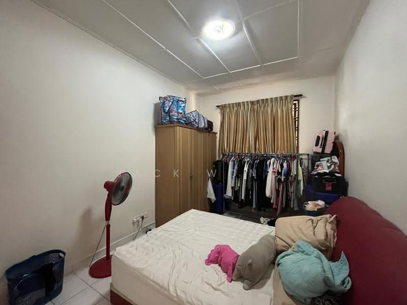 1-storey Terraced House for Sale in Taman Molek (Johor Bahru) - Jack Wong - Bedroom - PropertyGuru.com.my