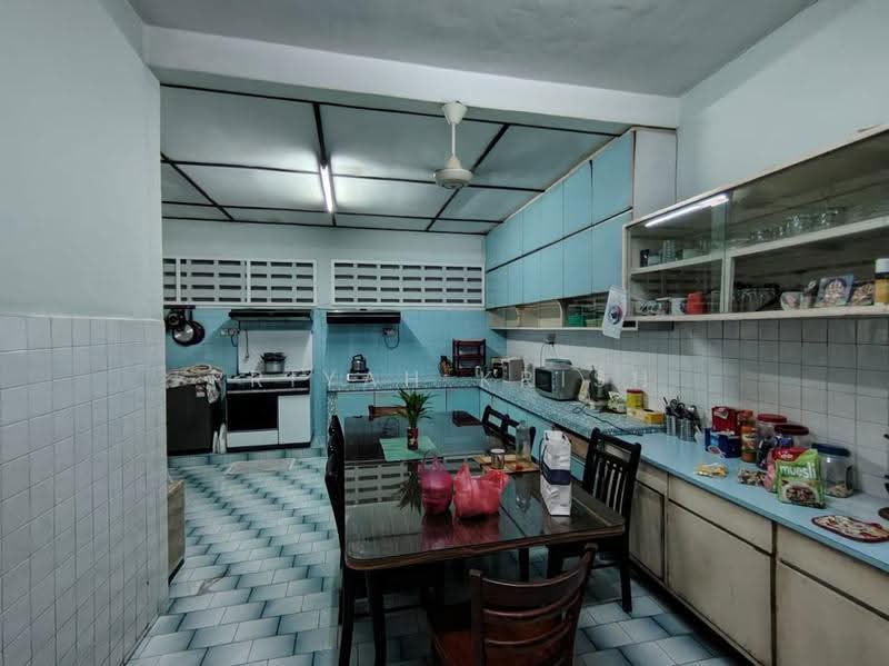 Terraced House for Sale in Bangsar (Kuala Lumpur) - PRIYAH KRISH - Kitchen - PropertyGuru.com.my