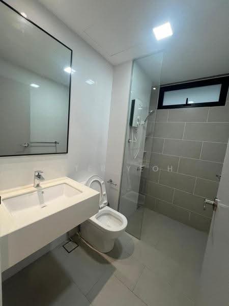 Kondominium untuk Disewa di Vertu Resort - Peter Yeoh - Bathroom - PropertyGuru.com.my