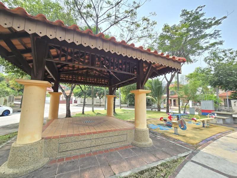 Rumah Banglo untuk Dijual di Laman Ara (Petaling Jaya) - Reni Lim - Exterior - PropertyGuru.com.my