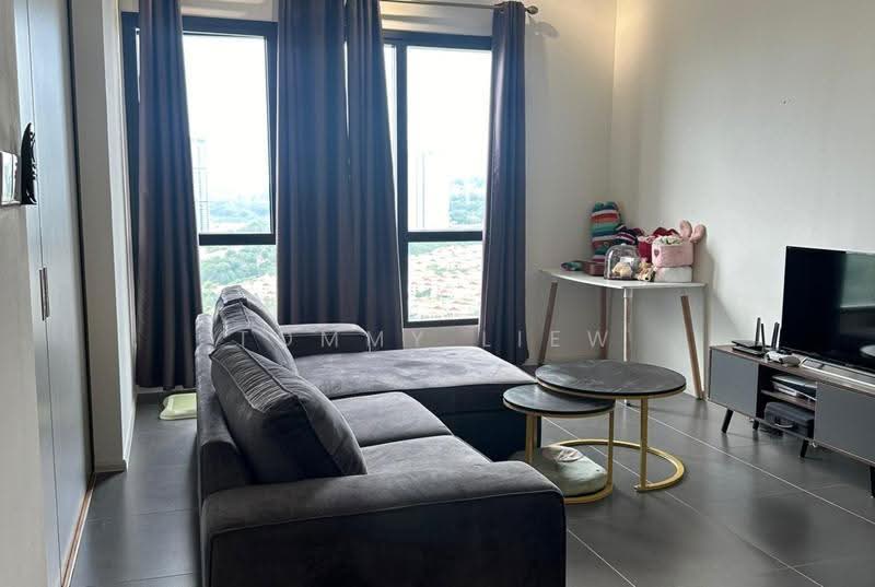 Service Residence for Sale at Ativo Suites @ Damansara Avenue - Tommy Liew - Living Room - PropertyGuru.com.my