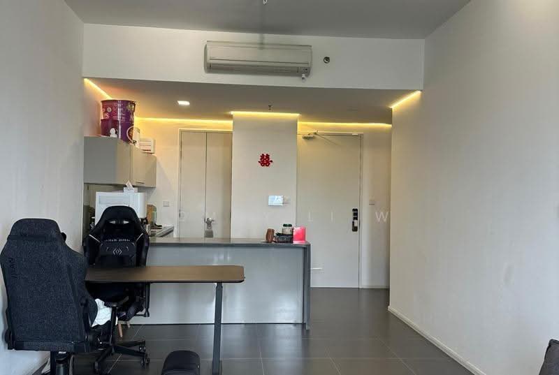 Service Residence for Sale at Ativo Suites @ Damansara Avenue - Tommy Liew - Living Room - PropertyGuru.com.my