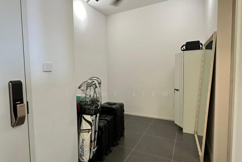 Service Residence for Sale at Ativo Suites @ Damansara Avenue - Tommy Liew - Entrance - PropertyGuru.com.my