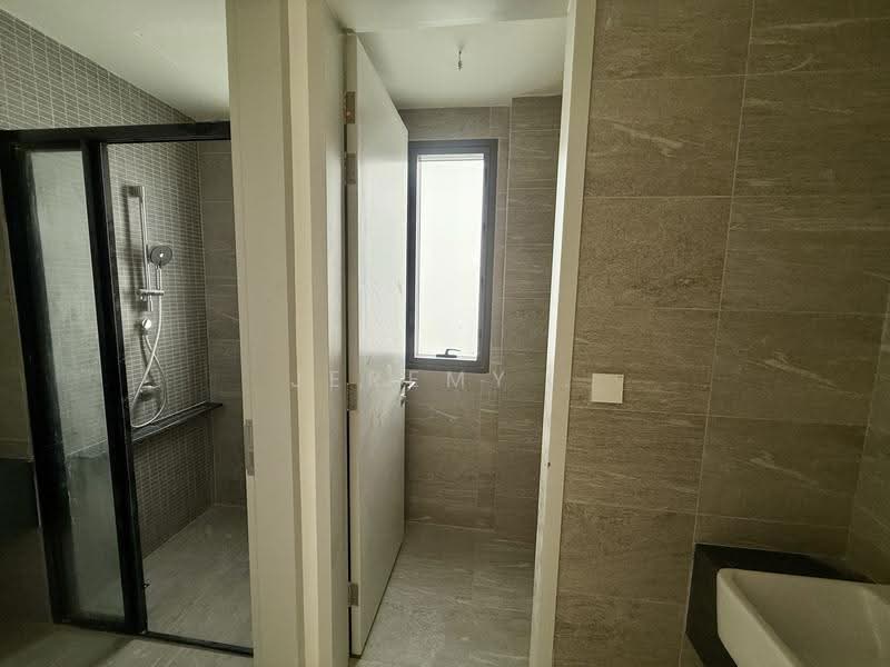 Service Residence for Sale at Edelweiss @ Tropicana Gardens - Jeremy . - Bathroom - PropertyGuru.com.my