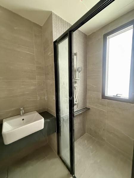 Service Residence for Sale at Edelweiss @ Tropicana Gardens - Jeremy . - Bathroom - PropertyGuru.com.my