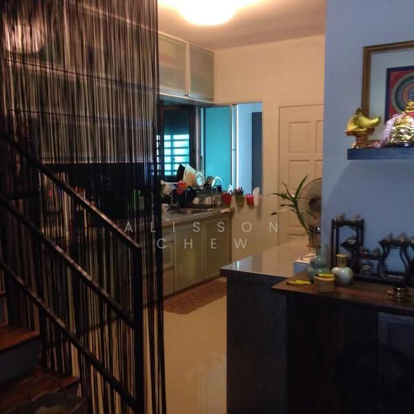 3-storey Terraced House for Sale in Tanjung Bungah (Penang) - Alisson Chew - Kitchen - PropertyGuru.com.my