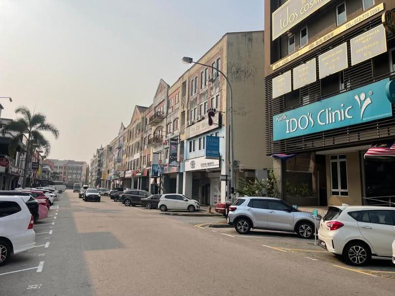 Shop / Office for Sale in Bandar Indahpura (Kulai) - Jaz Lee - PropertyGuru.com.my