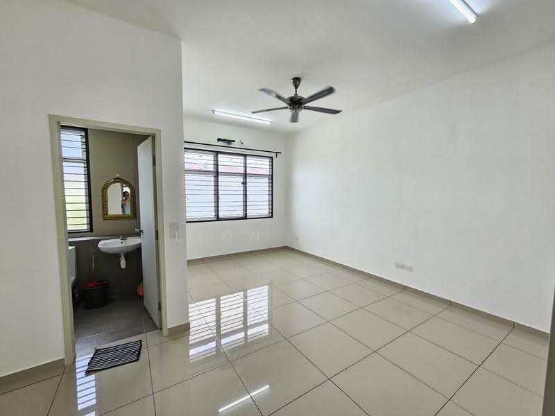 2-storey Terraced House for Rent in Bandar Rimbayu (Telok Panglima Garang) - Leon Goh - Bathroom - PropertyGuru.com.my