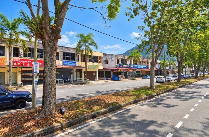 Shop for Sale in Taman Kampar Perdana (Kampar) - Kelvin Foo - Exterior - PropertyGuru.com.my