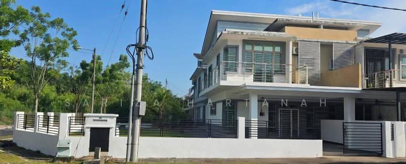 Rumah Berkembar untuk Disewa di Bandar Saujana Putra (Tanjong Duabelas) - Sariza Hartanah - Exterior - PropertyGuru.com.my