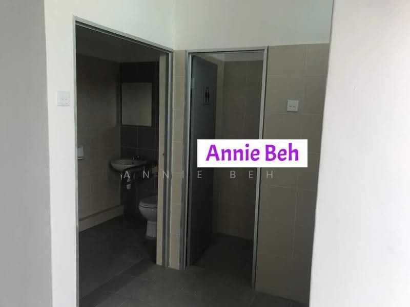 Terrace Factory for Sale in Batu Kawan (Penang) - Annie Beh - Bathroom - PropertyGuru.com.my