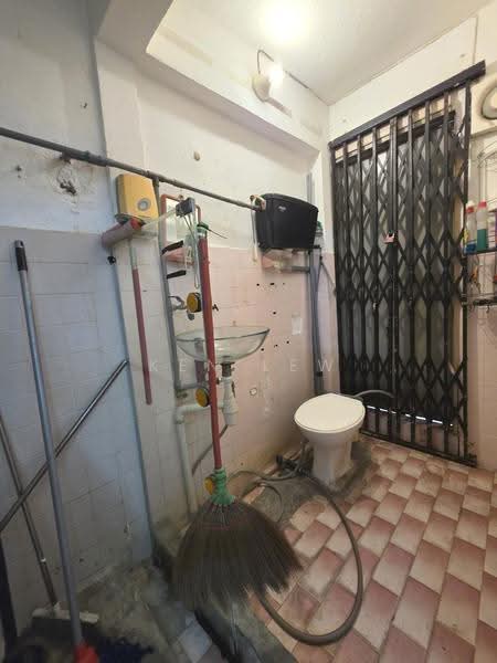 2-storey Terraced House for Sale in Taman Gemilang (Cheras) - Ken Lew - Bathroom - PropertyGuru.com.my