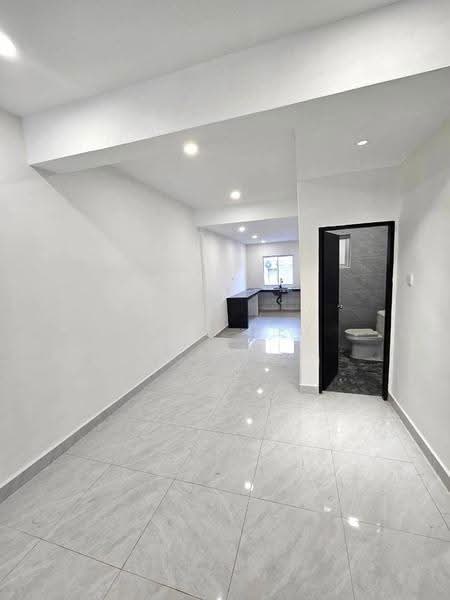 Rumah Teres 1-Tingkat untuk Dijual di Bandar Selesa Jaya (Skudai) - Jesy Tey - Kitchen - PropertyGuru.com.my