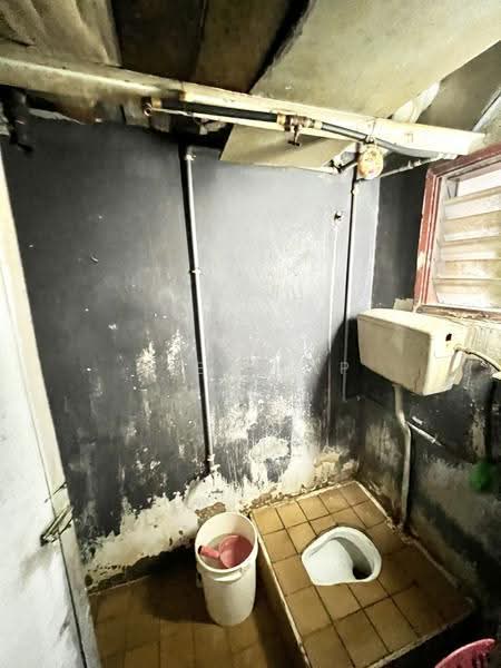 Apartment for Sale at Subang Perdana Goodyear Court 2 - Alex Yap - Bathroom - PropertyGuru.com.my
