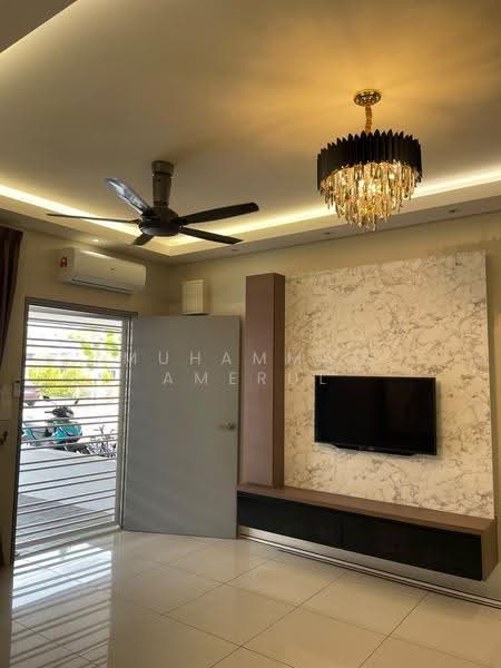 Rumah Teres untuk Disewa di Banting (Selangor) - Muhammad Amerul - Living Room - PropertyGuru.com.my