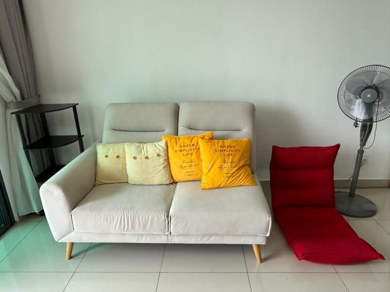 Kondominium untuk Dijual di The Vyne - J. Lim - Living Room - PropertyGuru.com.my