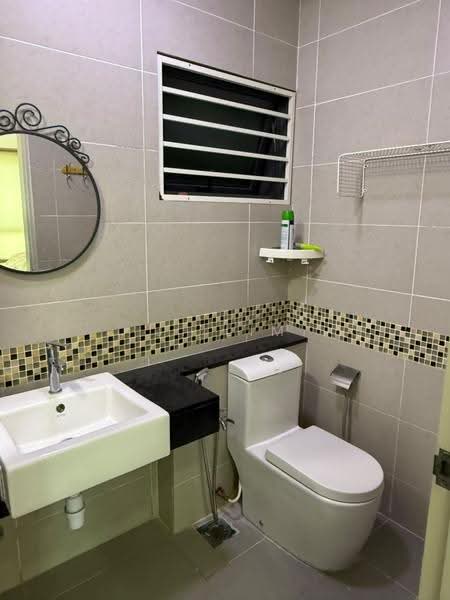 Kondominium untuk Dijual di The Vyne - J. Lim - Bathroom - PropertyGuru.com.my