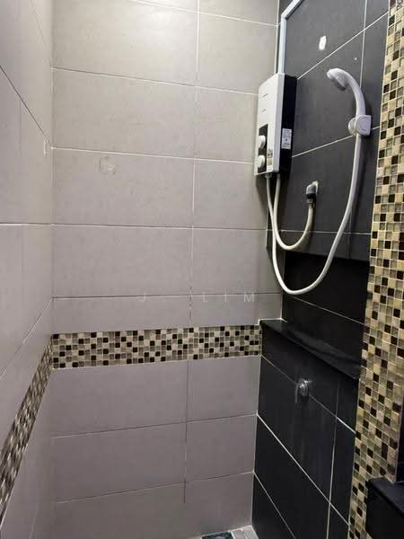 Kondominium untuk Dijual di The Vyne - J. Lim - Bathroom - PropertyGuru.com.my