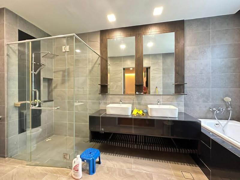 Rumah Banglo untuk Dijual di Bandar Country Homes (Rawang) - Dave Tan - Bathroom - PropertyGuru.com.my